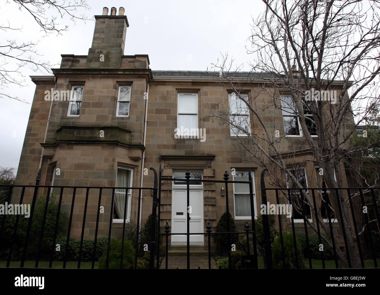 A general view of the Edinburgh home of Sir Fred Goodwin. Gordon Brown today voiced his 'anger' over the 693,000-a-year pension awarded to the former boss of Royal Bank of Scotland Sir Fred Goodwin, which the Prime Minister described as 'unjustifiable and unacceptable'. Stock Photo