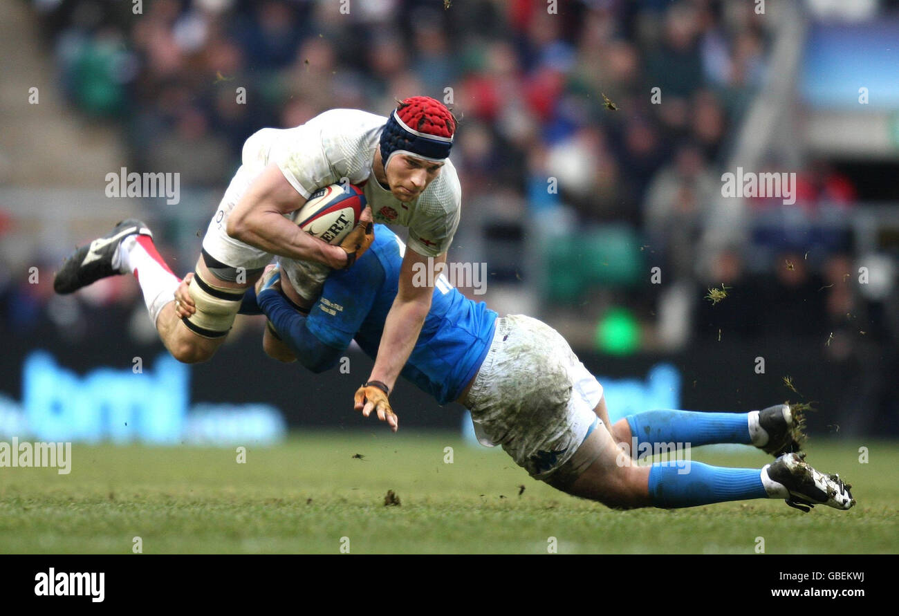 Rugby Union - RBS Six Nations Championship 2009 - England v Italy - Twickenham. England's Nick Kennedy is tackled by Italy's Gonzalo Garcia during the RBS 6 Nations match at Twickenham, Twickenham. Stock Photo