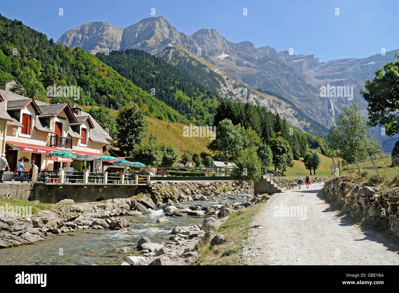 Wterfall, Grande Cascade, Gavarnie, Midi Pyrenees, Pyrenees, Department Hautes-Pyrenees, France Stock Photo