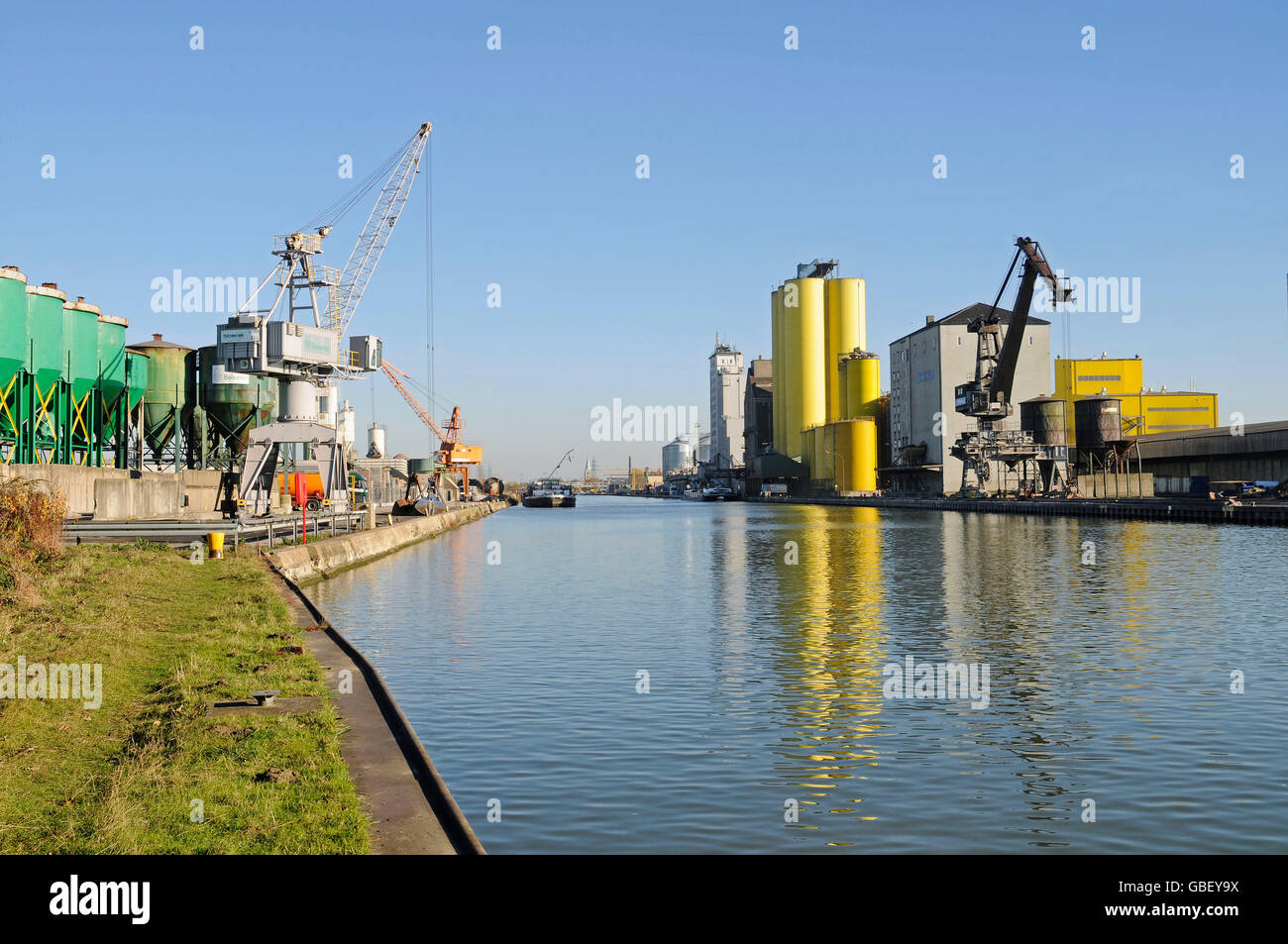 Harbour, port, Datteln-Hamm-Kanal, canal, Hamm, North Rhine-Westphalia,  Germany / industrial harbour Stock Photo - Alamy