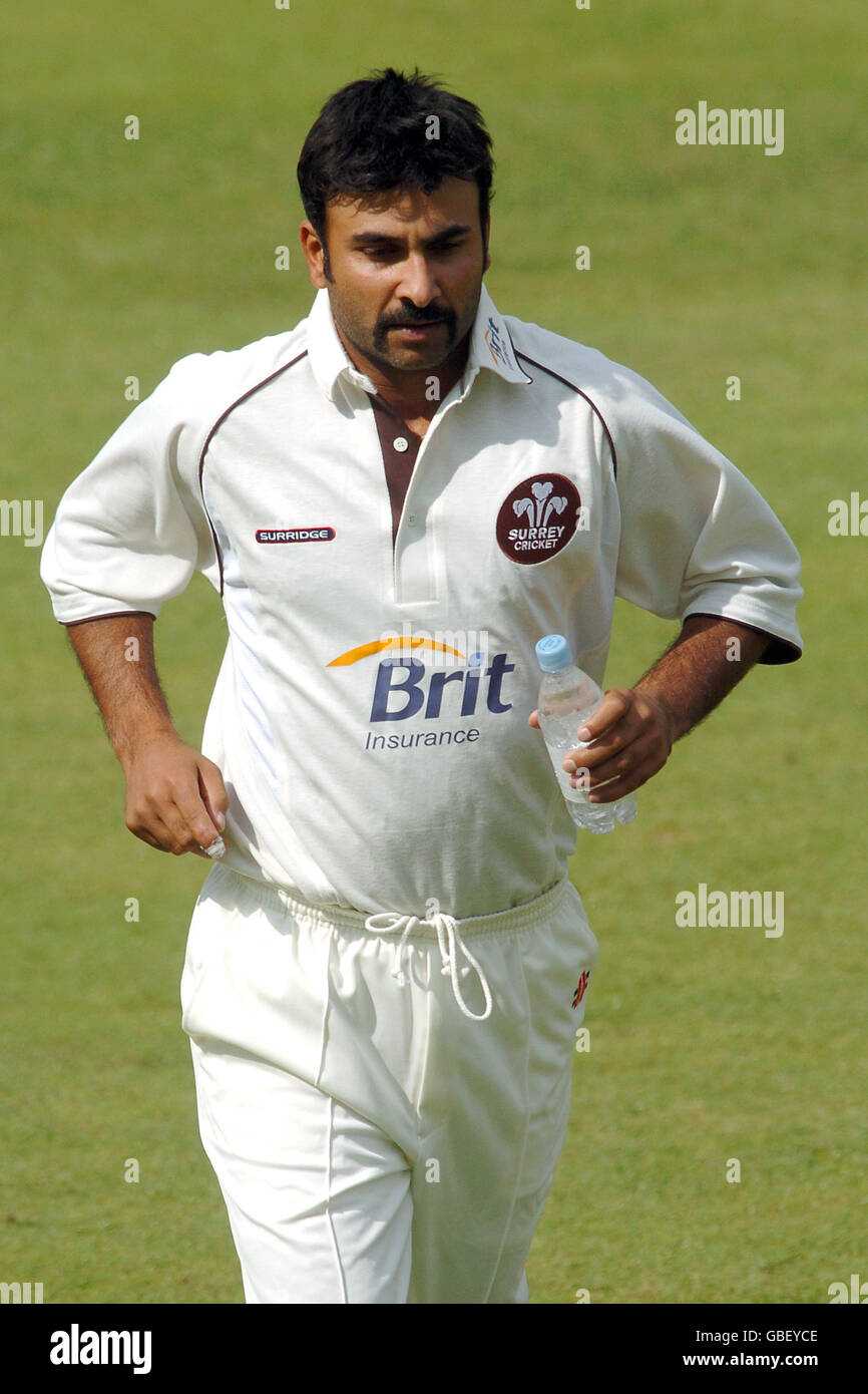 Cricket - Frizzell County Championship - Division One - Surrey v Sussex. Nadeem Shahid, Surrey CCC Stock Photo