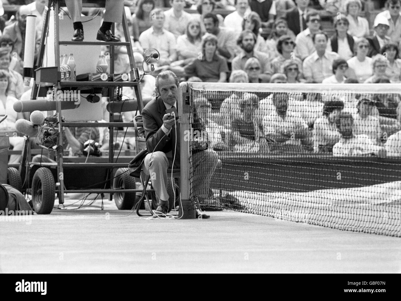 Net judge Black and White Stock Photos & Images Alamy