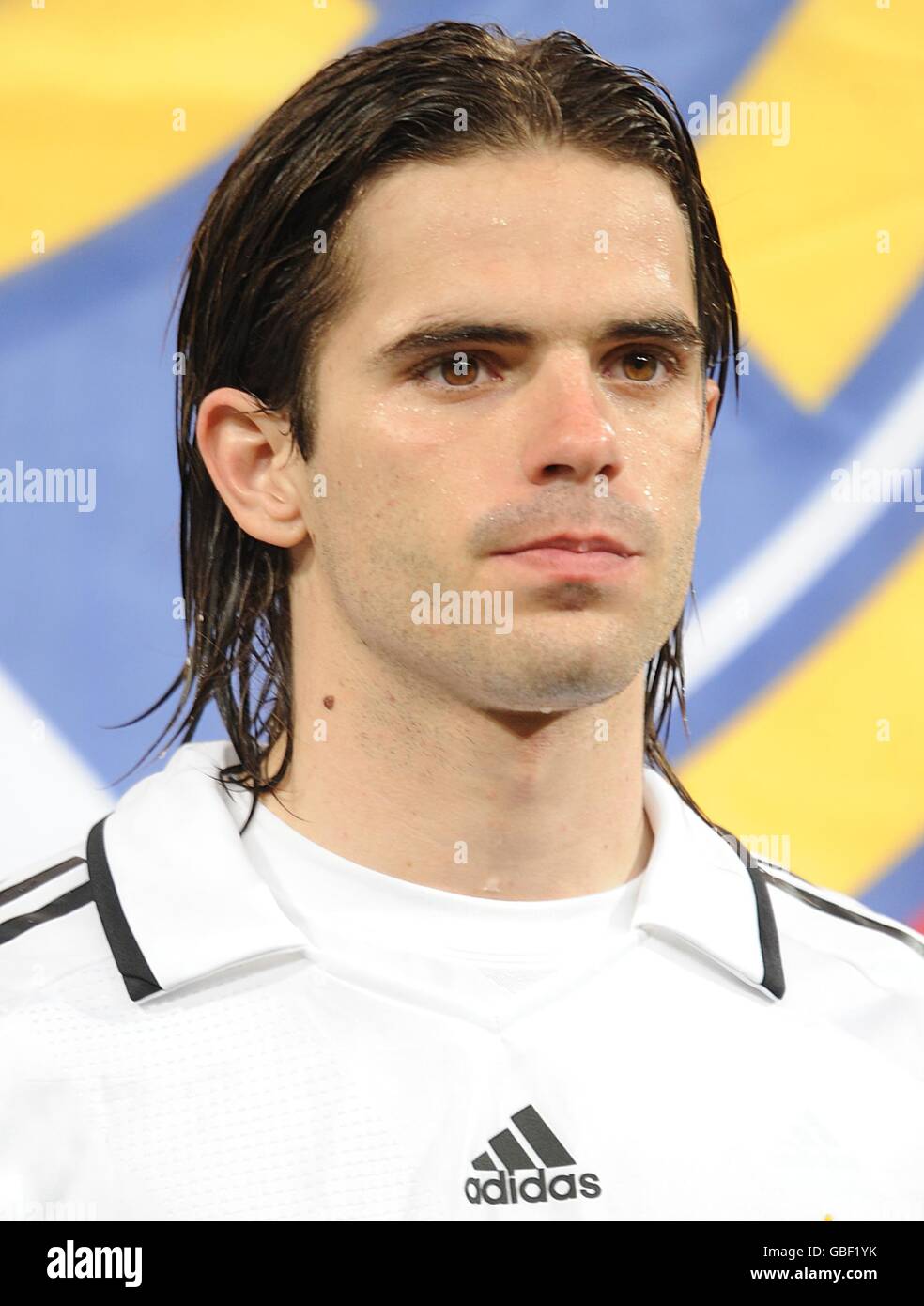 Soccer - UEFA Champions League - First Knockout Round - First Leg - Real Madrid v Liverpool - Santiago Bernabeu. Fernando Gago, Real Madrid. Stock Photo