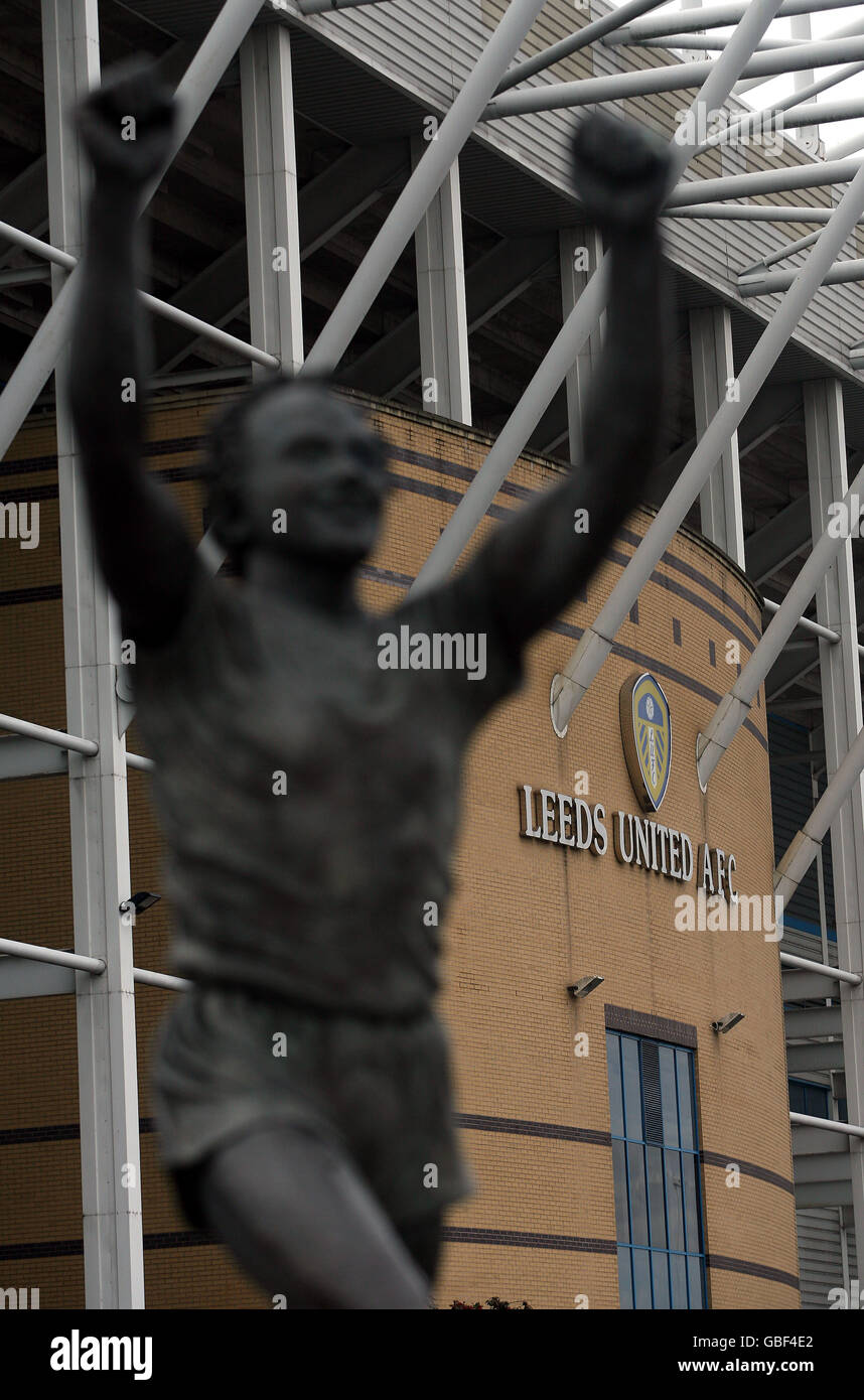 Elland road the home of leeds united football club hires stock