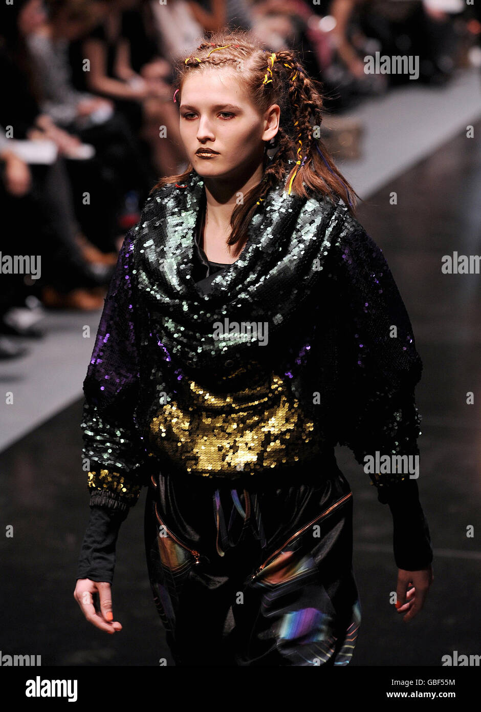 London fashion week autumn 2009 topshop unique run way hi-res stock  photography and images - Alamy