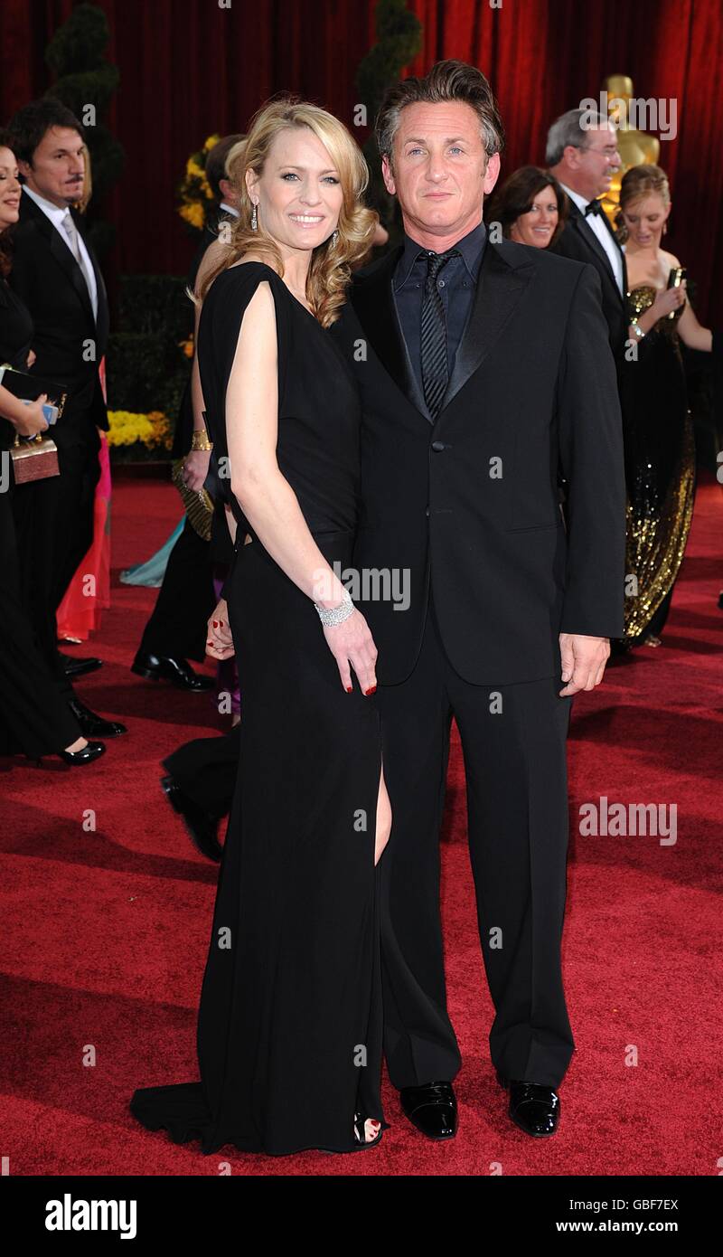 The 81st Academy Awards - Arrivals - Los Angeles. Sean Penn and Robin Wight Penn arriving for the 81st Academy Awards at the Kodak Theatre, Los Angeles. Stock Photo