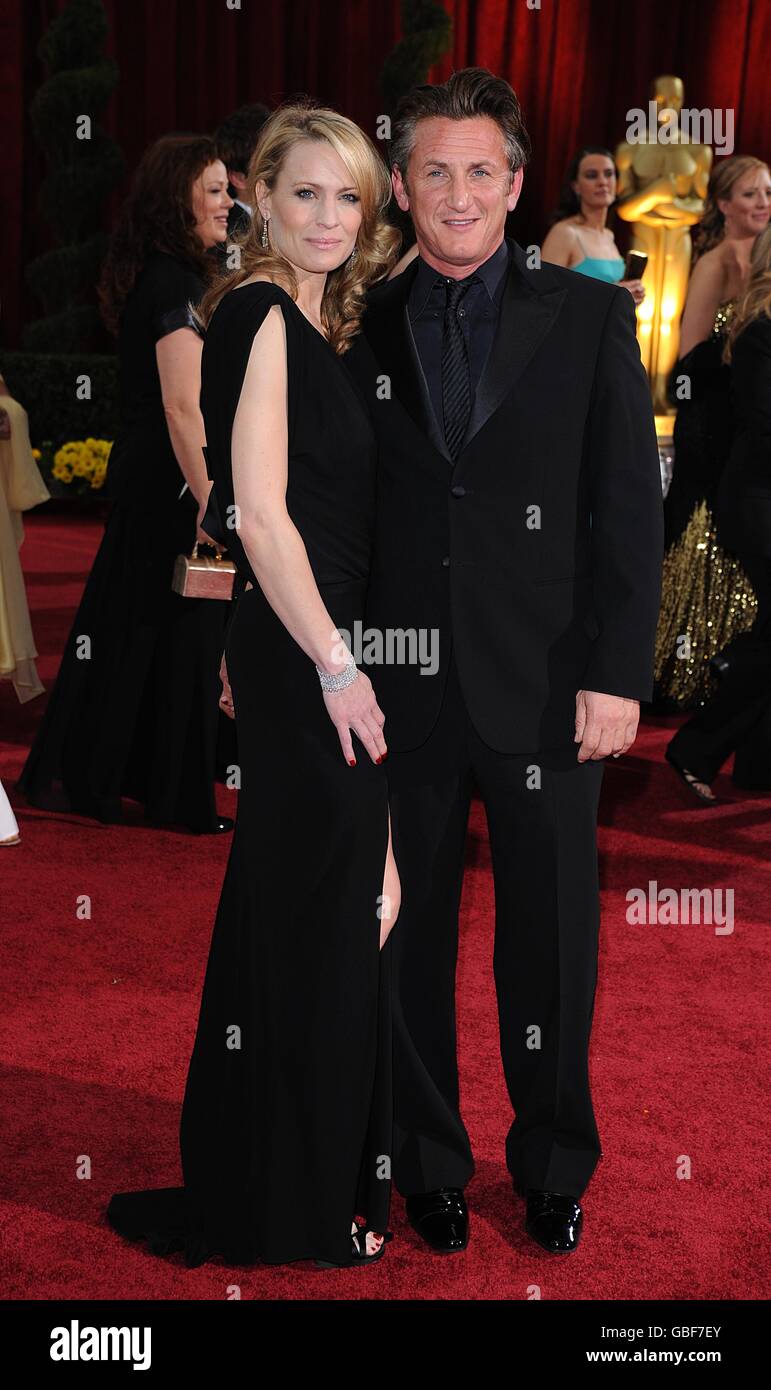 Sean Penn and Robin Wight Penn arriving for the 81st Academy Awards at the Kodak Theatre, Los Angeles. Stock Photo