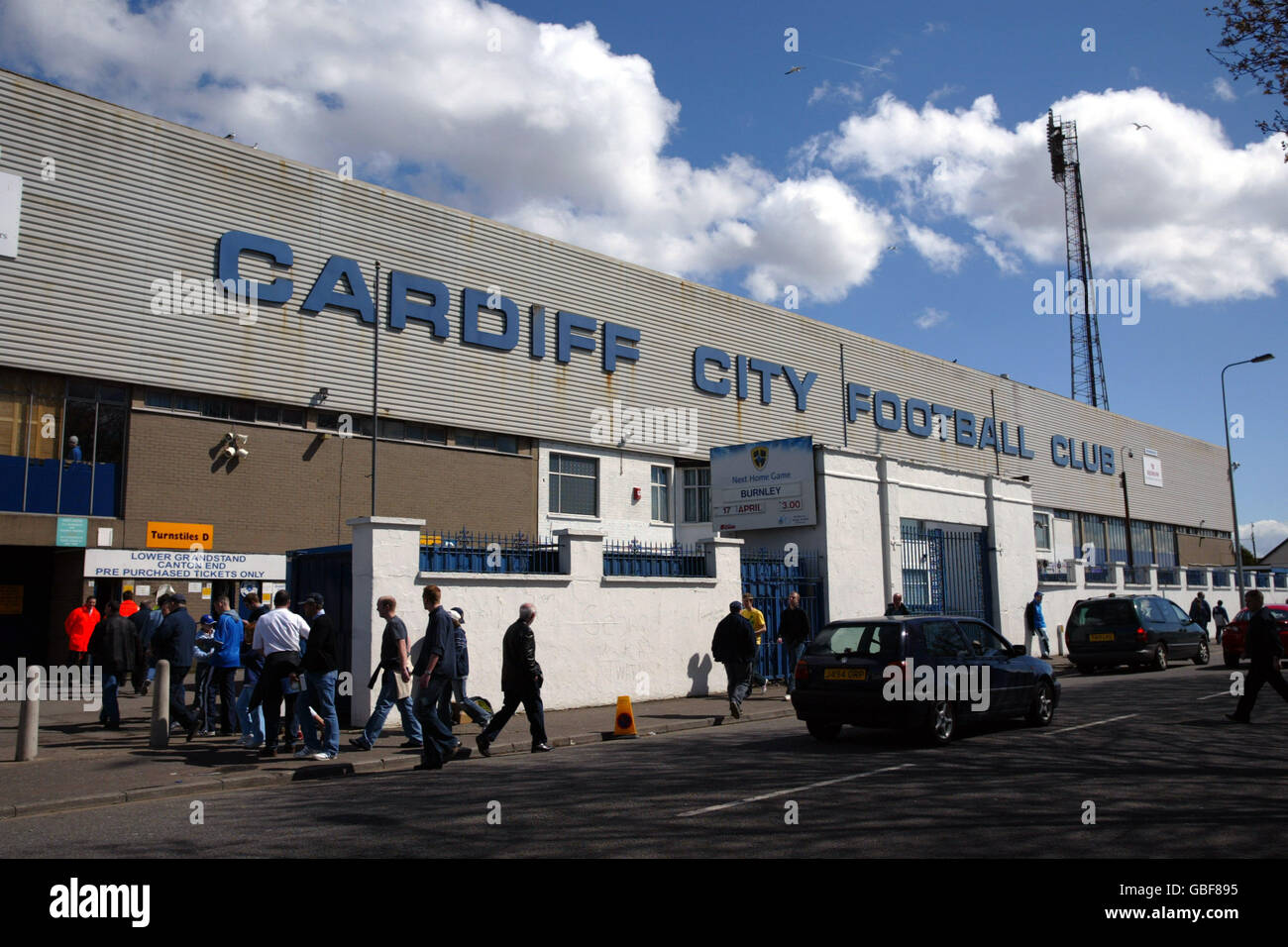 Football general view stadium ninian1 hi-res stock photography and ...
