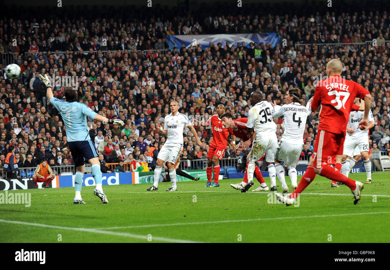 Soccer - UEFA Champions League - First Knockout Round - First Leg - Real Madrid v Liverpool - Santiago Bernabeu Stock Photo