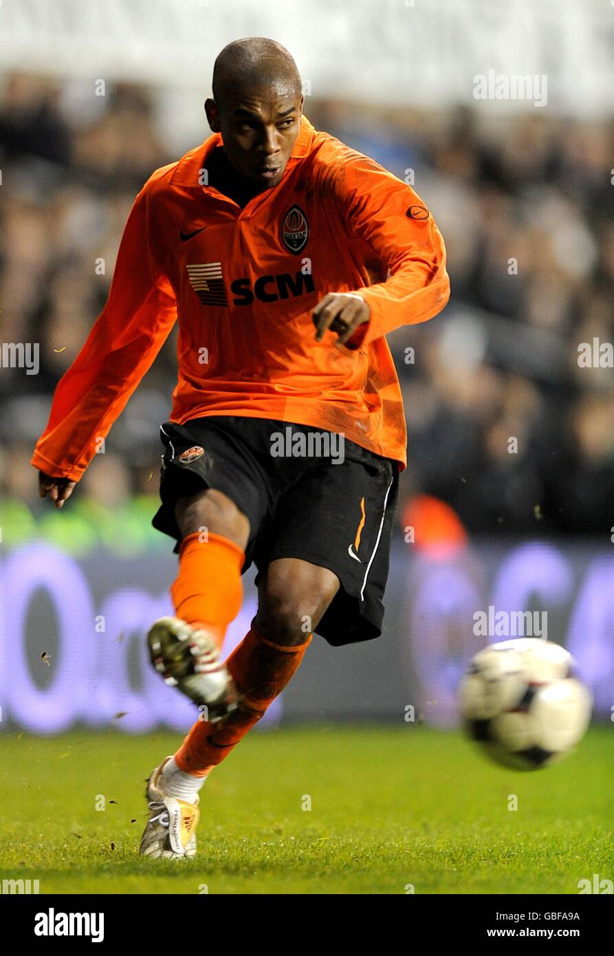 Soccer - UEFA Champions League - Quarter Final - First Leg - Barcelona v  Shakhtar Donestk - Nou Camp. Henrik Mkhitaryan, Shakhtar Donetsk Stock  Photo - Alamy