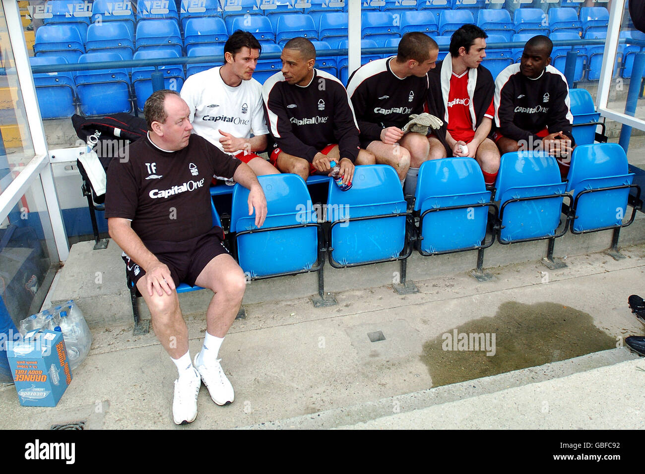 (L-R back) Nottingham Forest's Danny Sonner, Des Walker, goalkeeper Barry Roche, John Thompson and Craig Westcarr settle on the bench before kick off Stock Photo