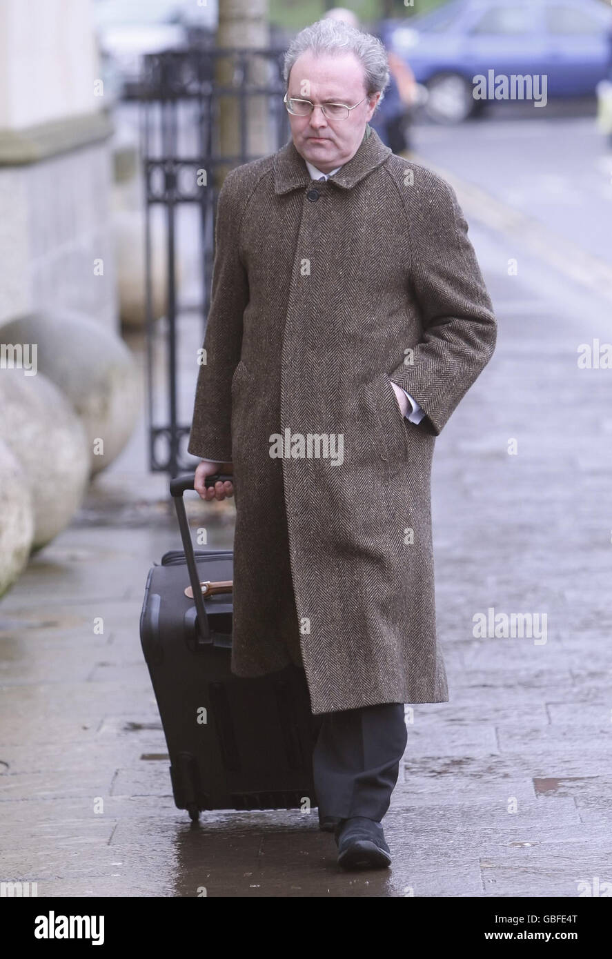 Death crime courts walking hi-res stock photography and images - Alamy