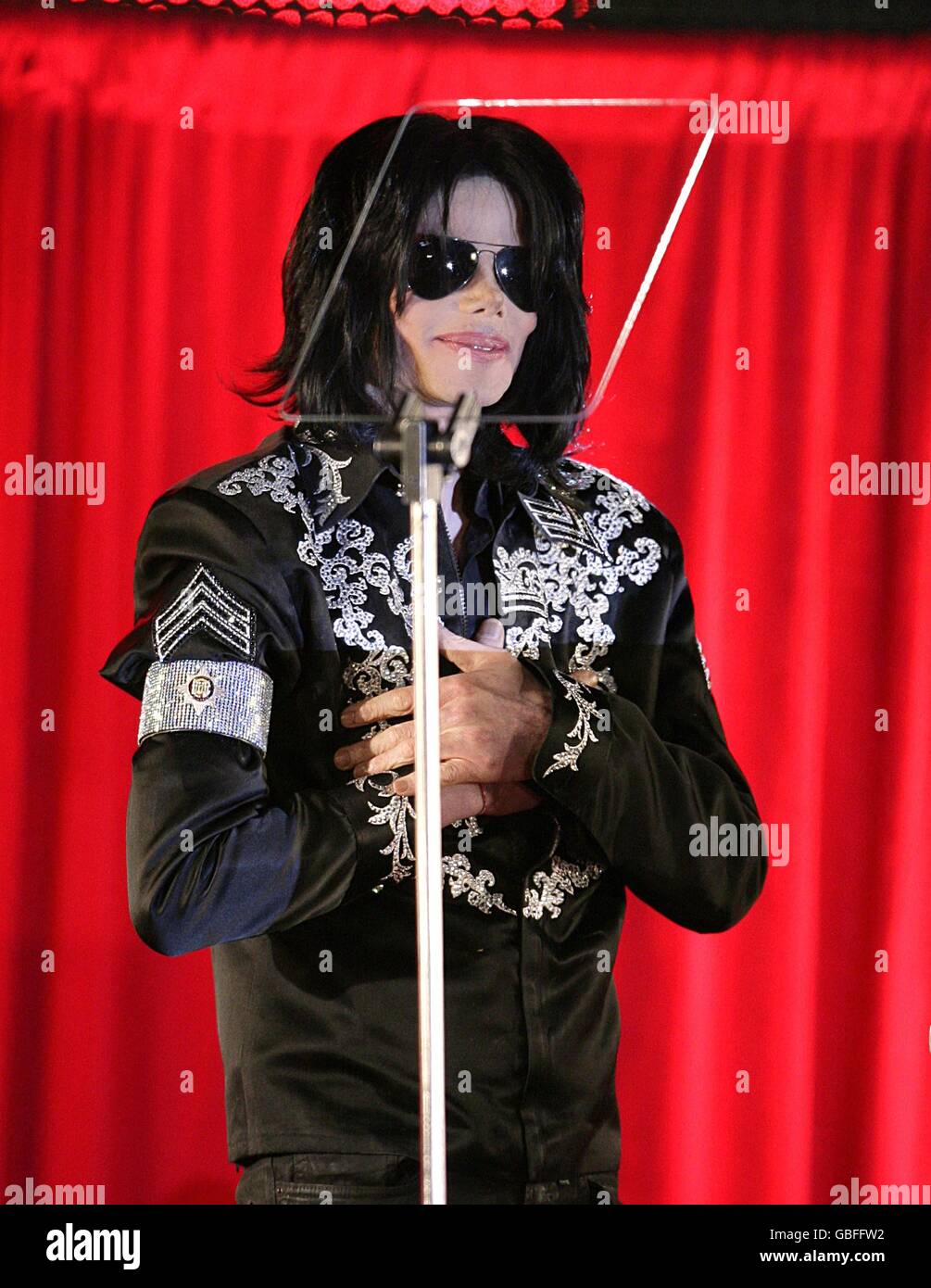 Michael Jackson Press Conference The 02 Arena Stock Photo Alamy