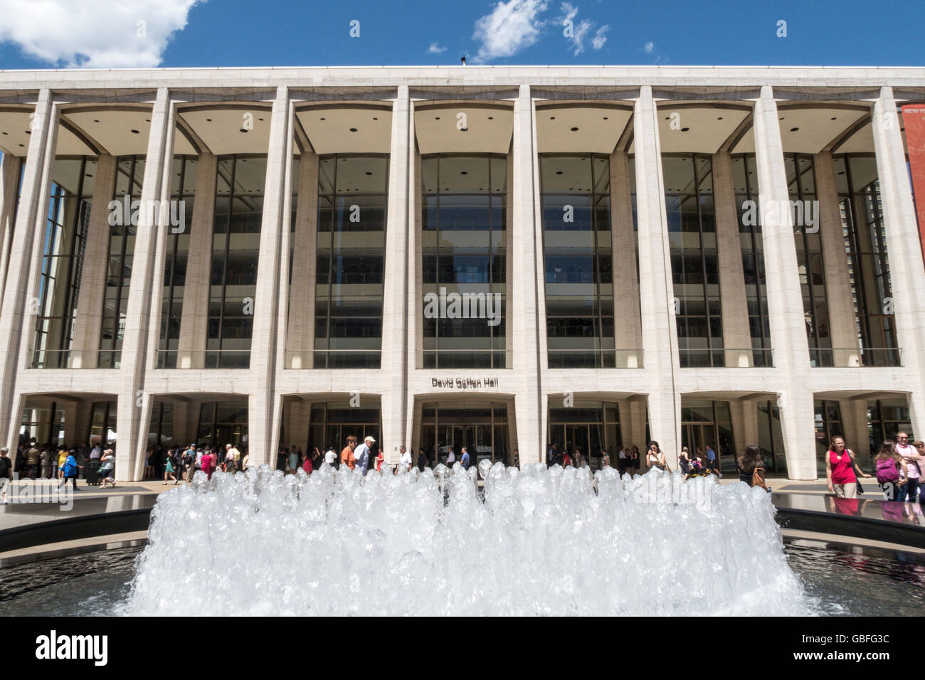 Lincoln Center for the Performing Arts, fountain and plaza, NYC Stock Photo