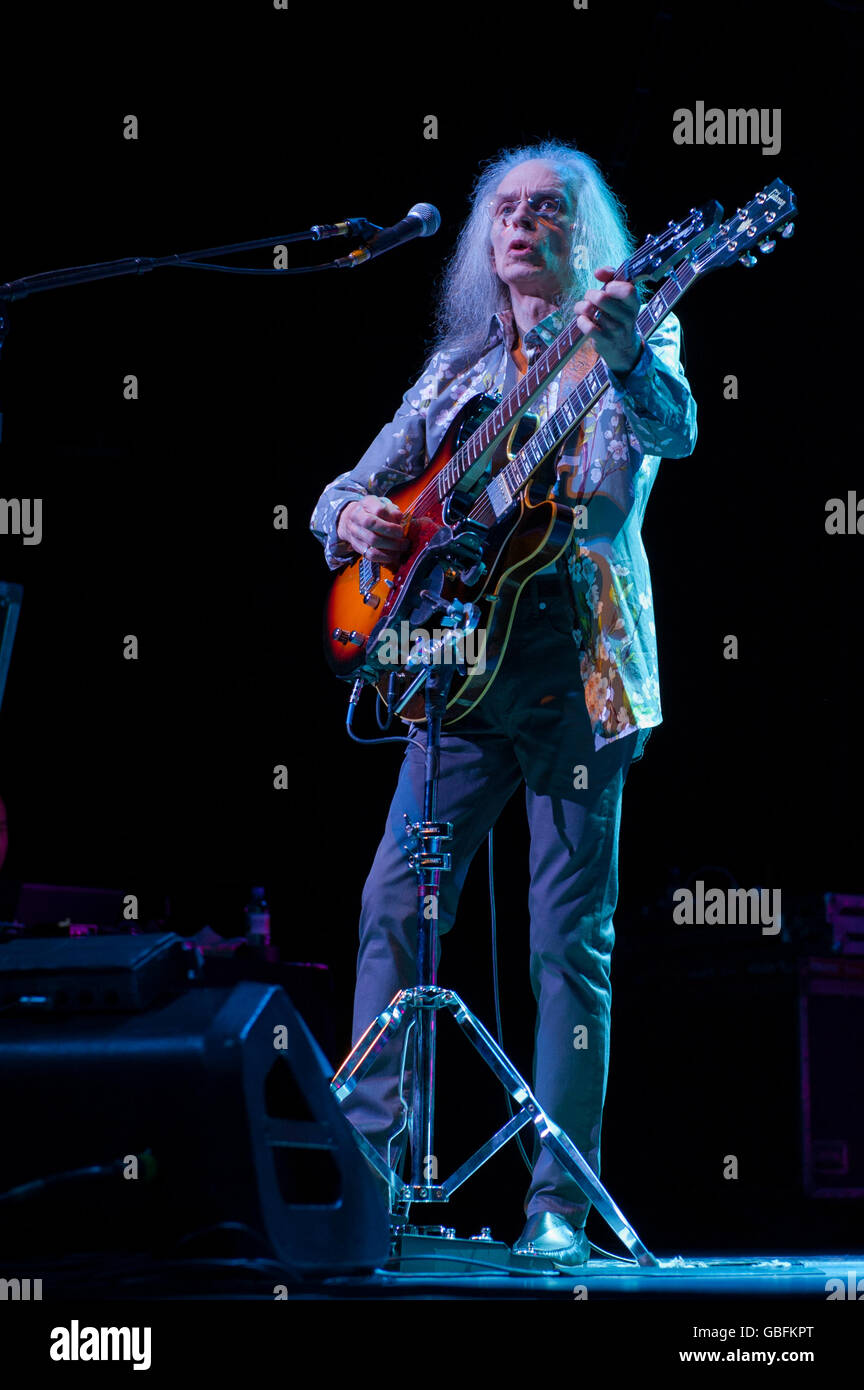 Steve Howe Of British Progressive Rock Band Yes Performing At The Clyde Auditorium Glasgow 0592