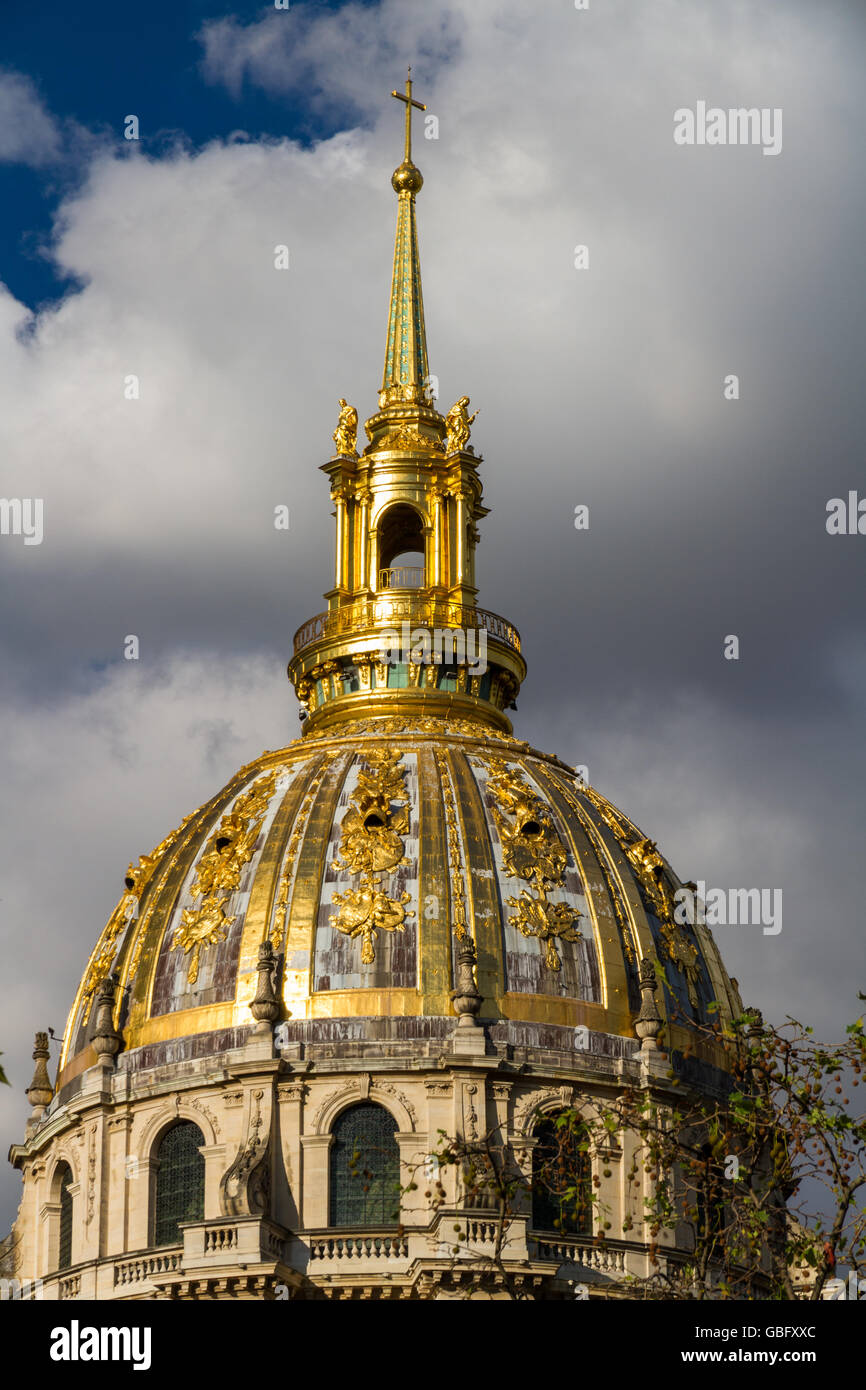 Evening light on golden cupola of Hotel national des Invalides, Paris