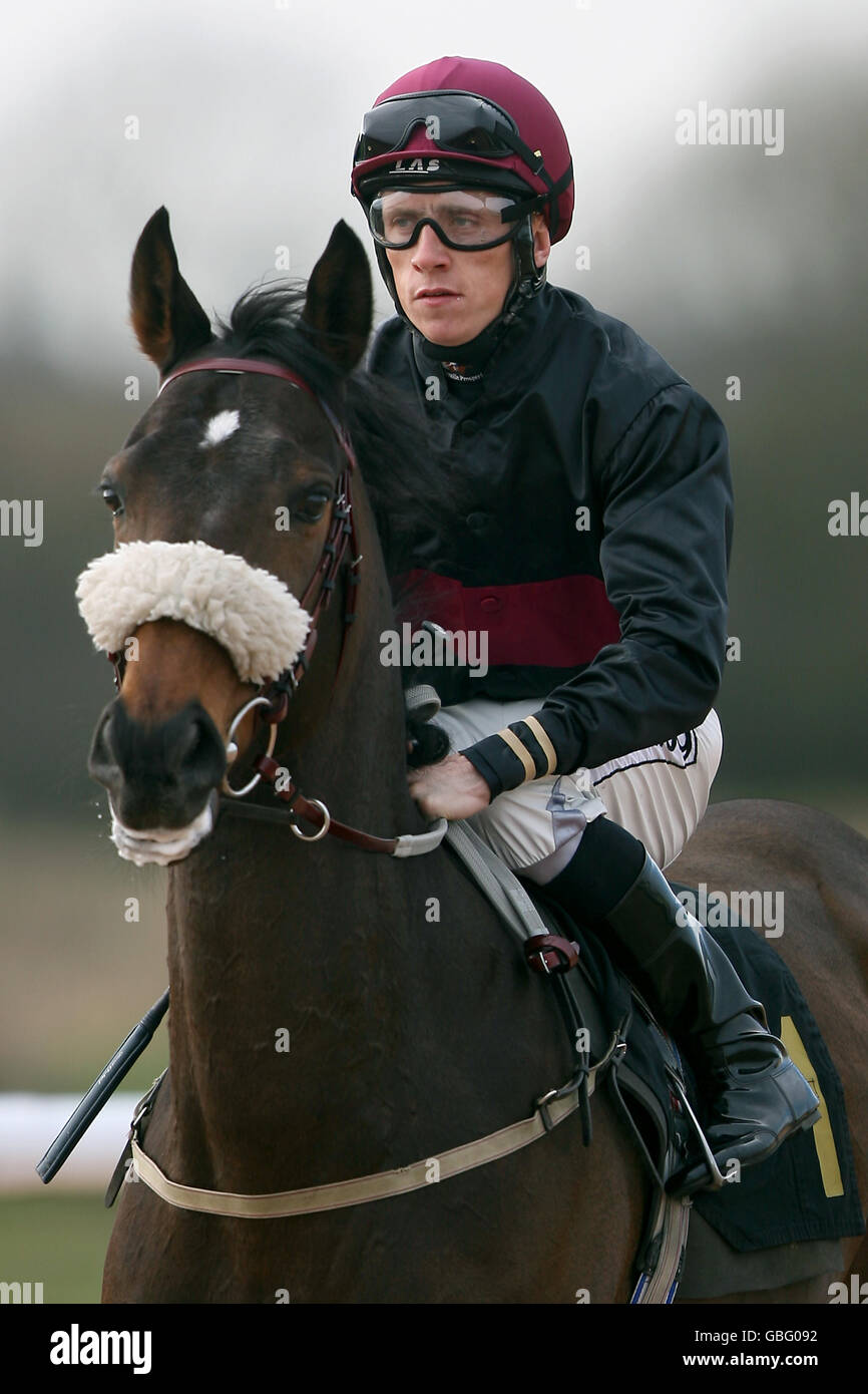 Shane Shortall Horse Racing - Southwell Racecourse. Jockey Shane Kelly on North Parade ...