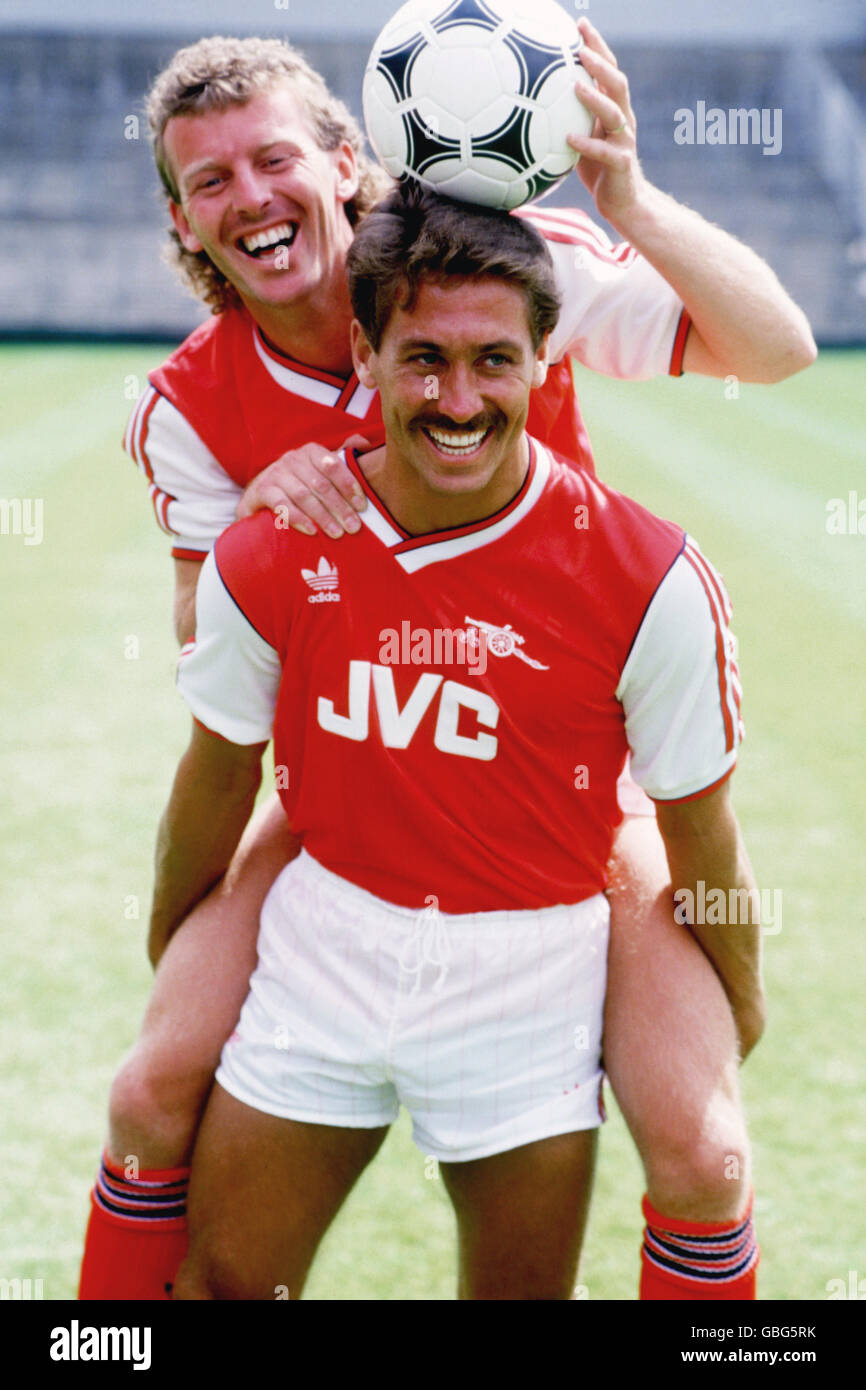 Graham rix arsenal hi-res stock photography and images - Alamy