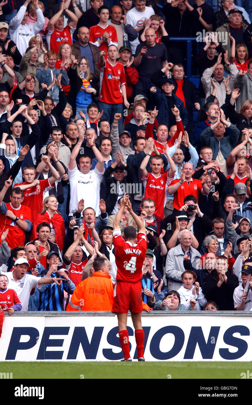 Soccer - Nationwide League Division One - West Bromwich Albion v Nottingham Forest. Nottingham Forest's Des Walker applauds the travelling support Stock Photo