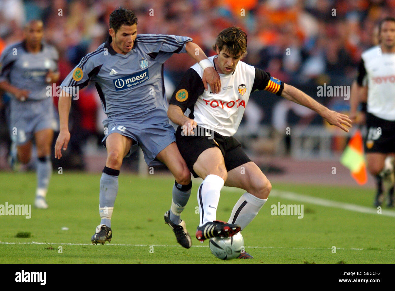 Valencia's David Albelda (r) and Olympique Marseille's Camel Meriem battle for the ball Stock Photo