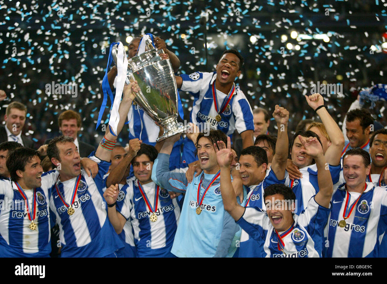 FC Porto players lift the UEFA Champions League Trophy Stock Photo - Alamy