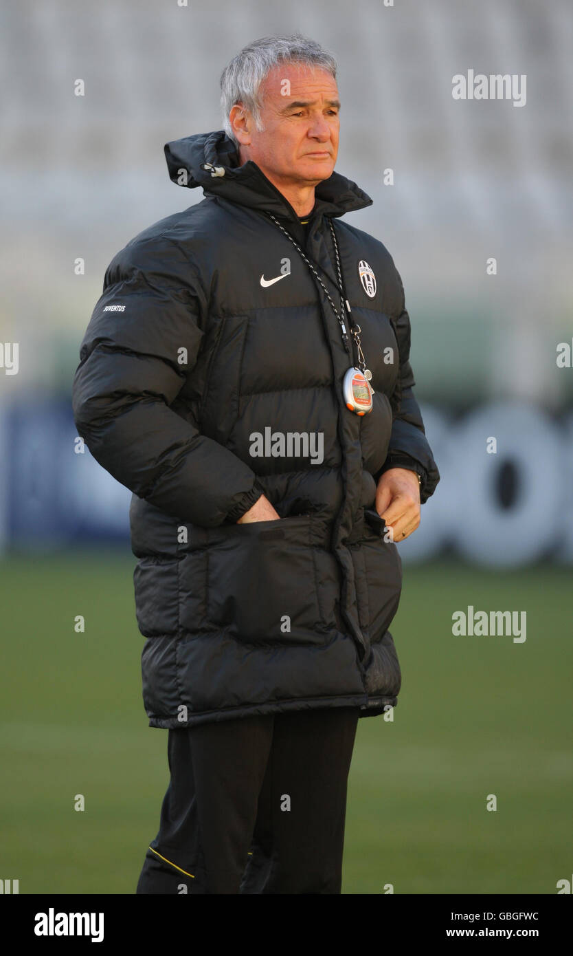 Juventus Manager Claudio Ranieri during a training session at the Stadio Olimpico, Turin. Stock Photo