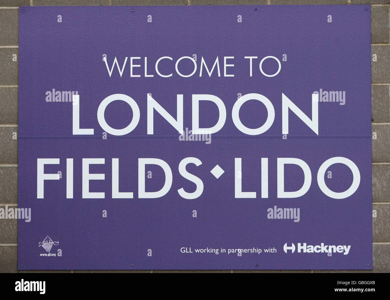 A general view of London Fields Lido, Hackney, London Stock Photo Alamy