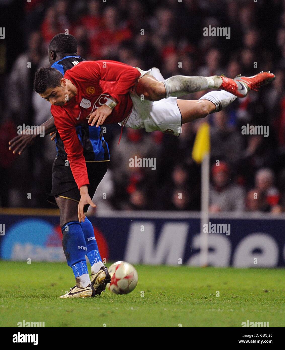 Manchester uniteds cristiano ronaldo fouled hi-res stock photography and  images - Alamy