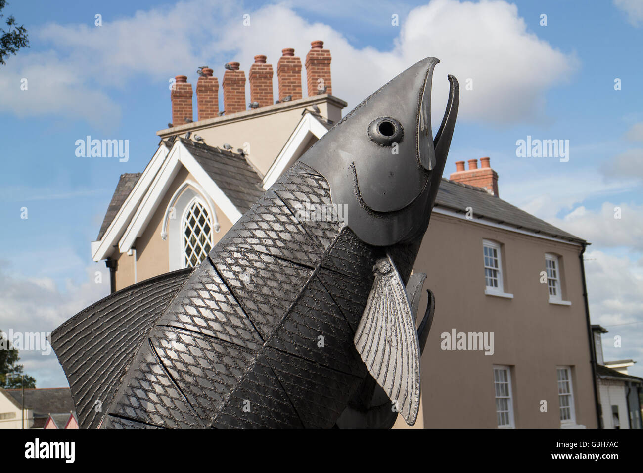 Leaping salmon sculpture by Walenty Pytel, Ross-on-Wye, Herefordshire Stock Photo