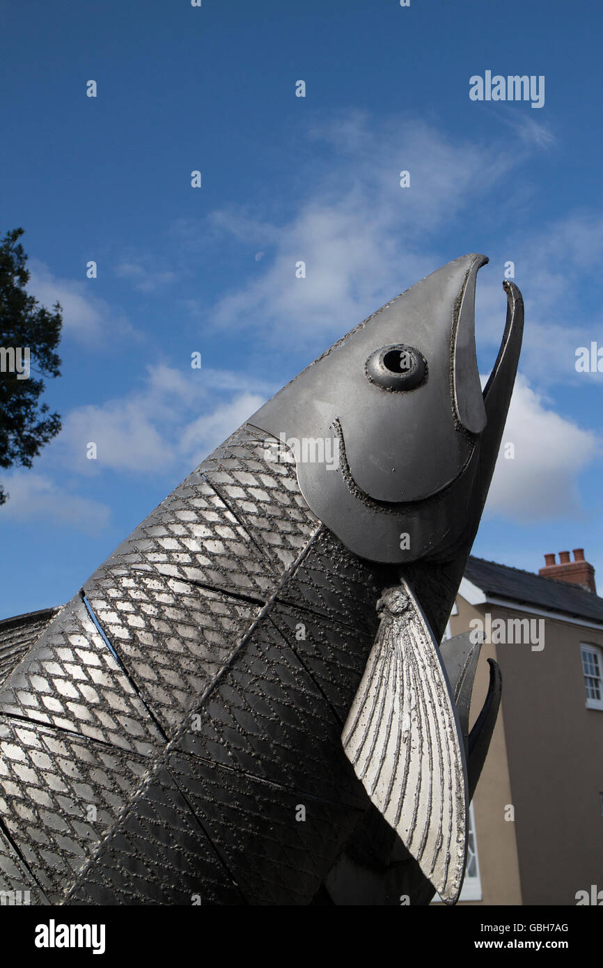 Salmon statue fish hires stock photography and images Alamy