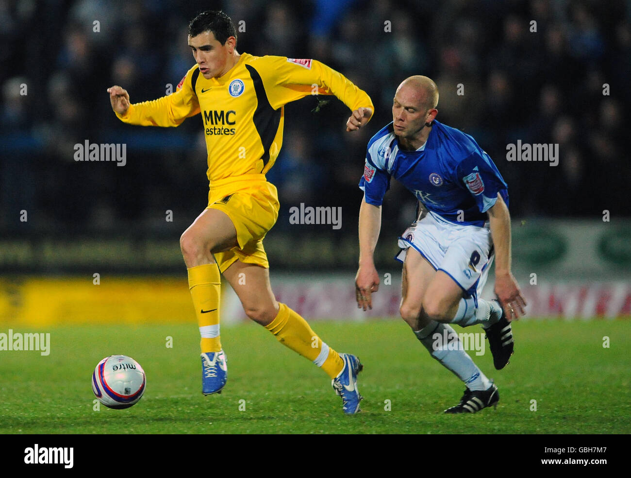 Chesterfield's Derek Niven and Rochdale's Adam Rundle Stock Photo