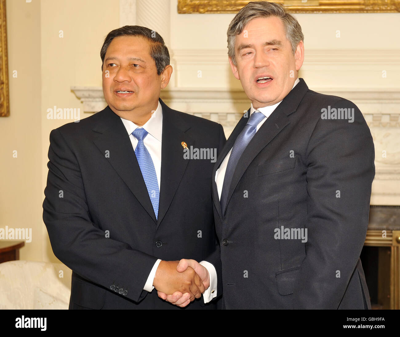 Indonesian President Susilo Bambang Yudhoyono meets British Prime Minister Gordon Brown at 10 Downing Street in central London. Stock Photo