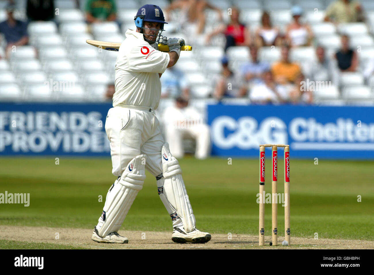 Cricket - npower Third Test - England v New Zealand - Day Four. England's Graham Thorpe watches a shot race towards the boundary Stock Photo