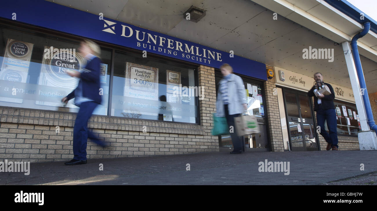 A general view of a Dunfermline Building Society in the town of Dalgety Bay, Scotland. Stock Photo