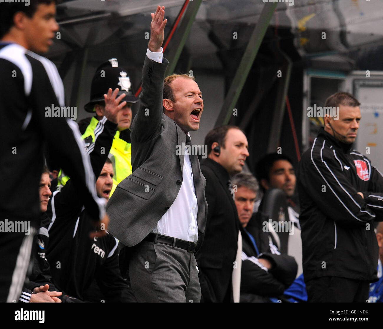 96 Southampton Alan Shearer Stock Photos, High-Res Pictures