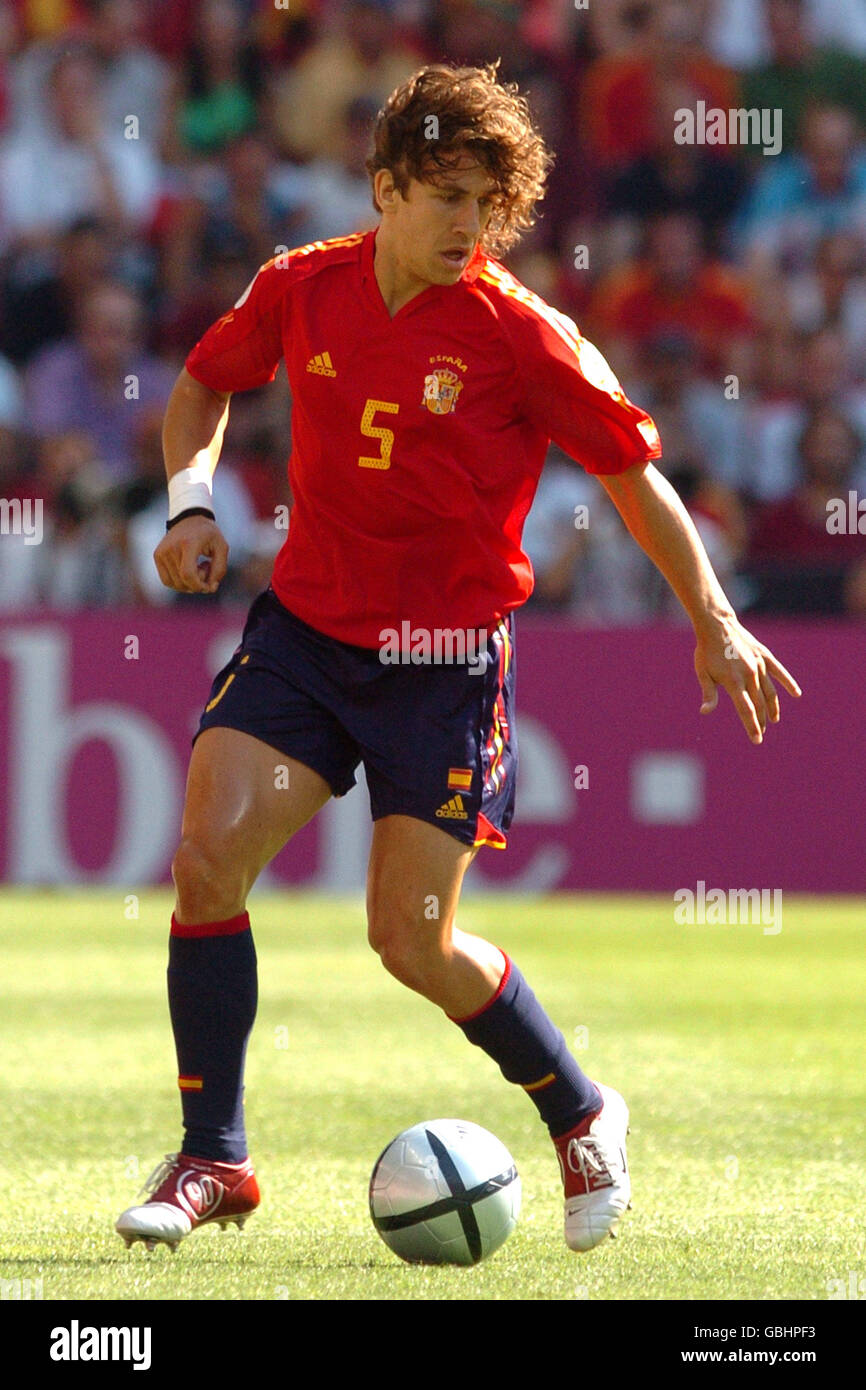 Soccer - UEFA European Championship 2004 - Group A - Greece v Spain. Carles Puyol, Spain Stock Photo