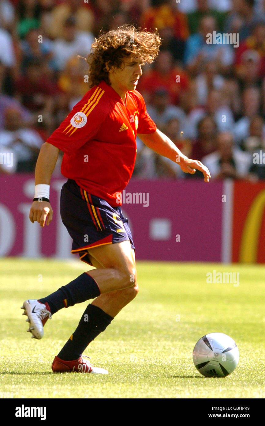 Soccer - UEFA European Championship 2004 - Group A - Greece v Spain. Carles Puyol, Spain Stock Photo