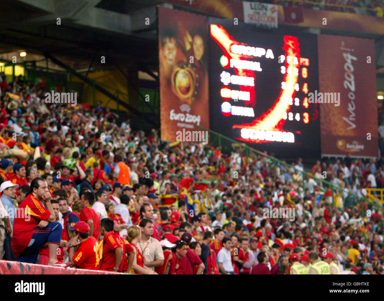 Soccer - UEFA European Championship 2004 - Group A - Spain v Portugal Stock Photo