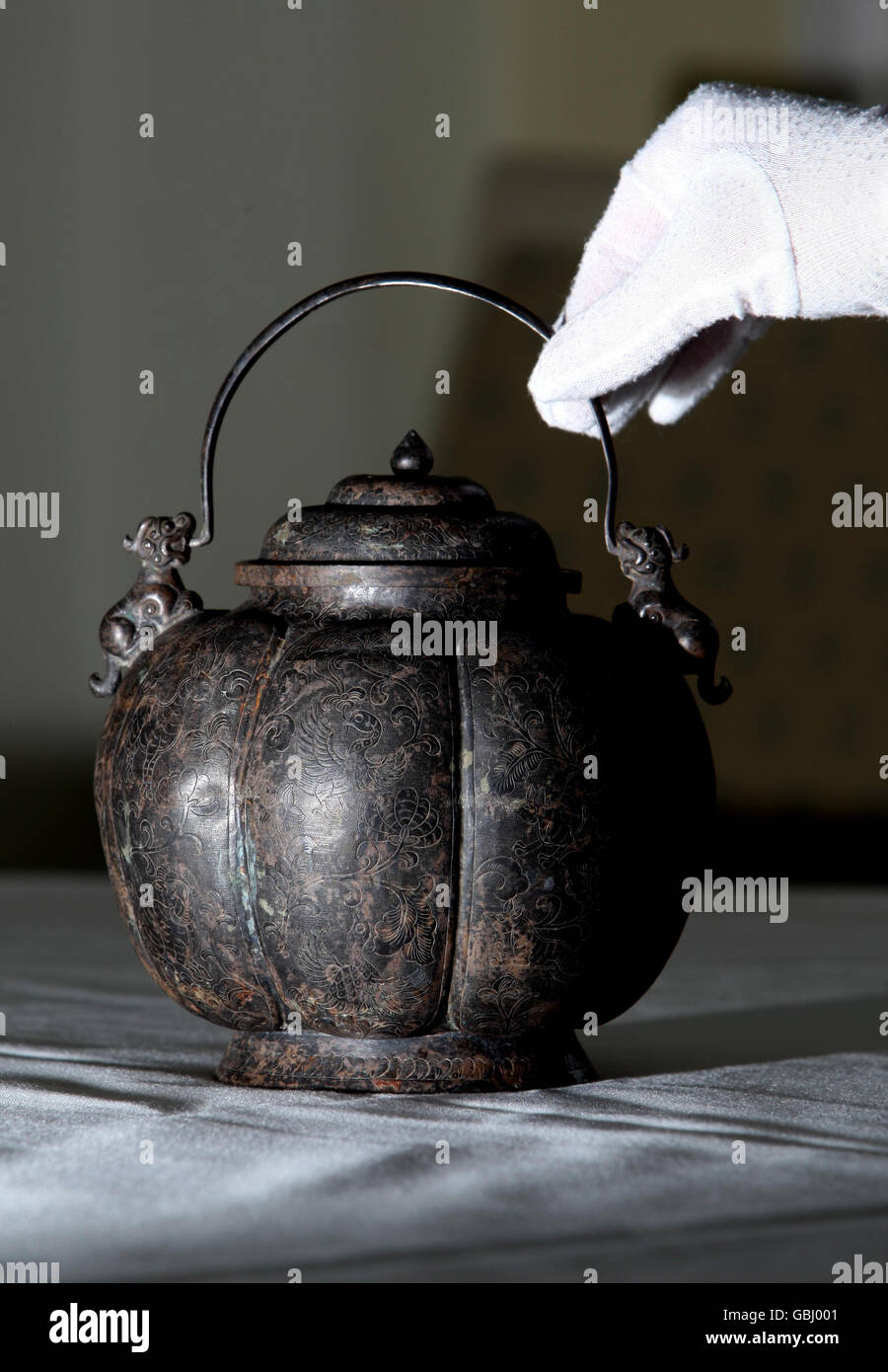 Tang vase found amongst bric-a-brac Stock Photo