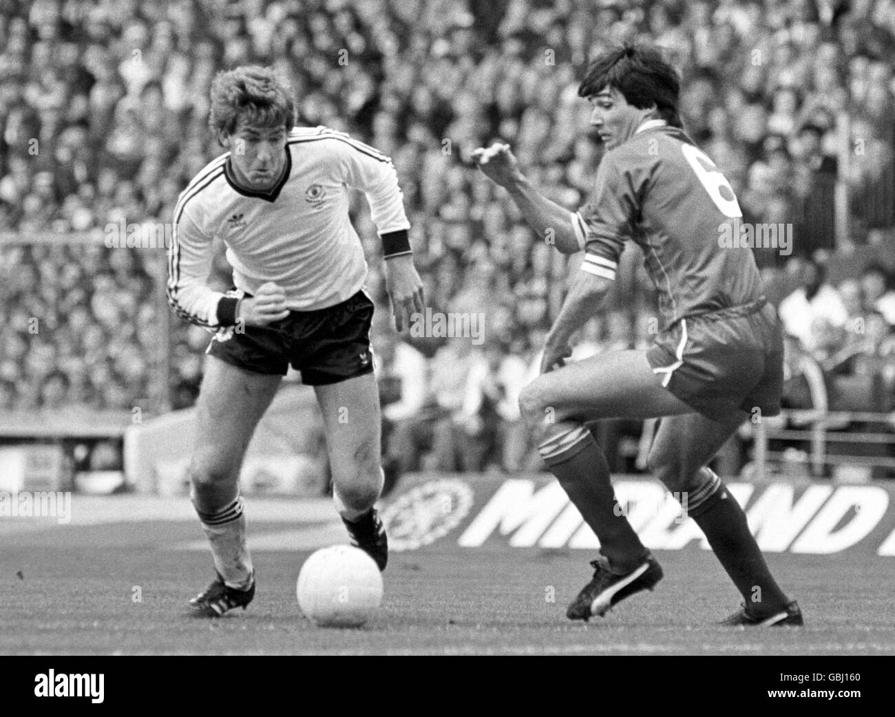 Soccer Milk Cup Final Liverpool v Manchester United Wembley