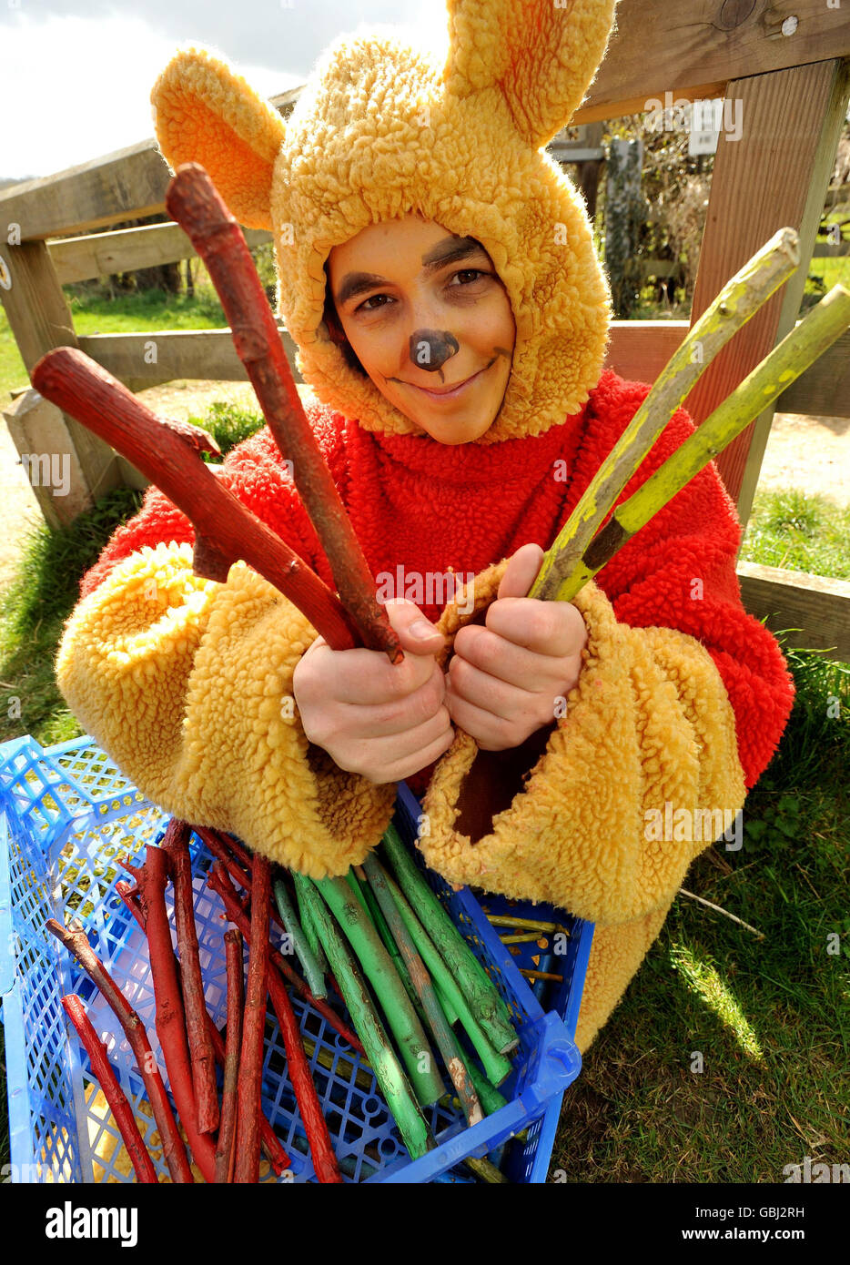 World pooh sticks hires stock photography and images Alamy