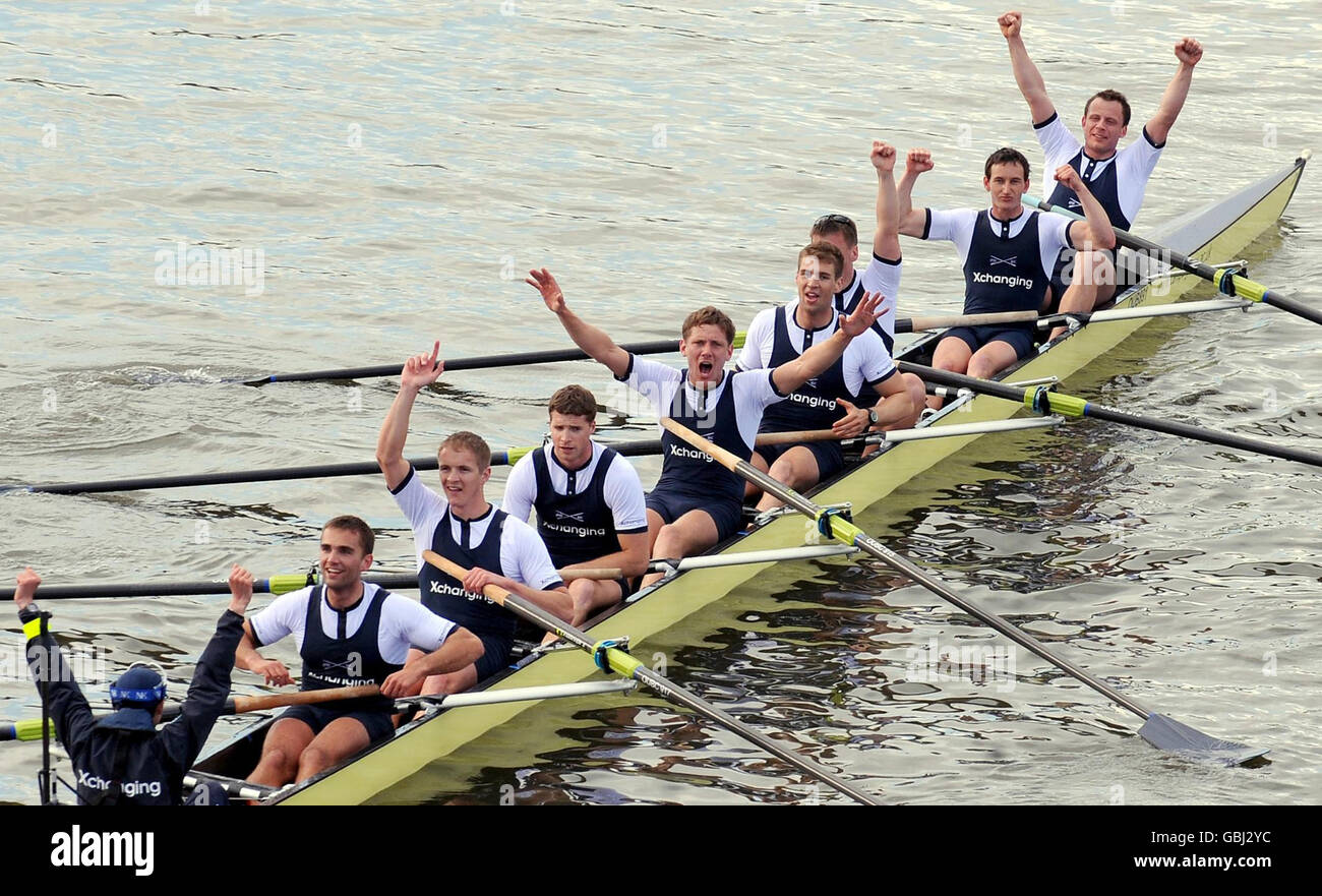 Rowing The Boat Race 2009 River Thames. The Oxford crew celebrate their victory in the 2009