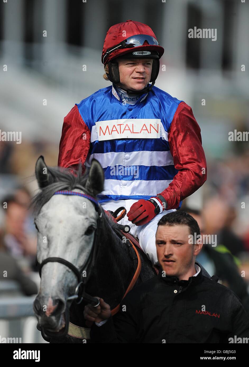 Horse Racing - The 2009 John Smith's Grand National Meeting - Day One ...