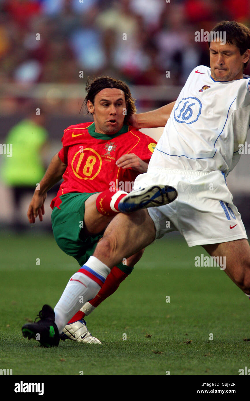 Soccer - UEFA European Championship 2004 - Group A - Russia v Portugal. Portugal's Nuno Maniche scores the opening goal of the game Stock Photo