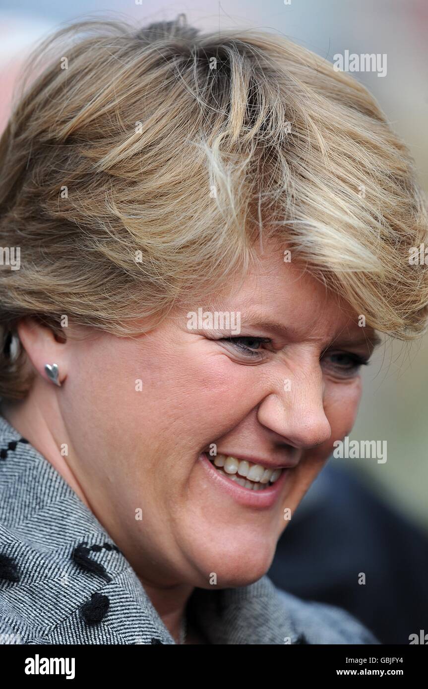 Bbc racing presenter clare balding at aintree racecourse hires stock