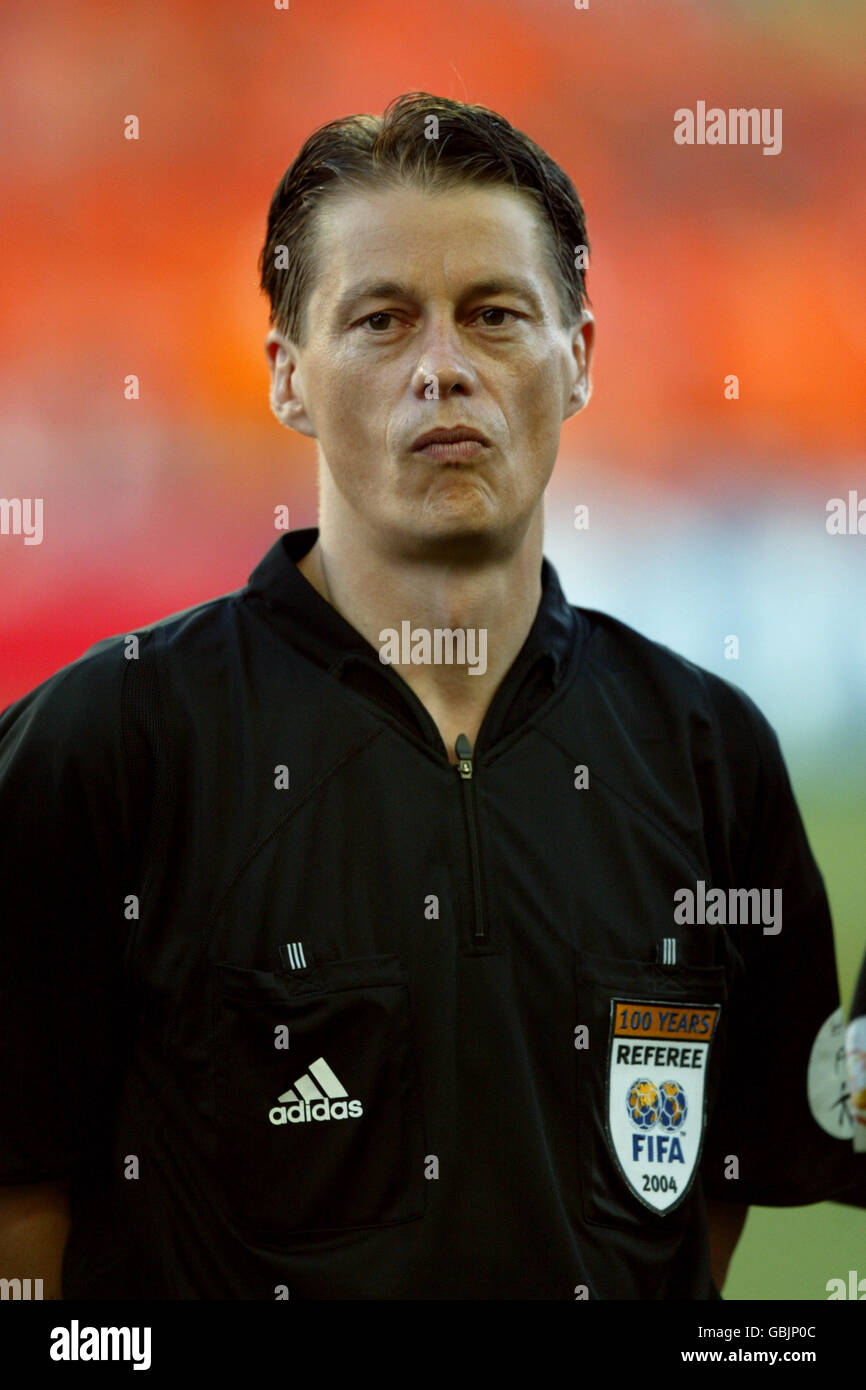 Soccer - UEFA European Championship 2004 - Quarter Finals - Sweden v Holland. Lubos Michel, referee Stock Photo