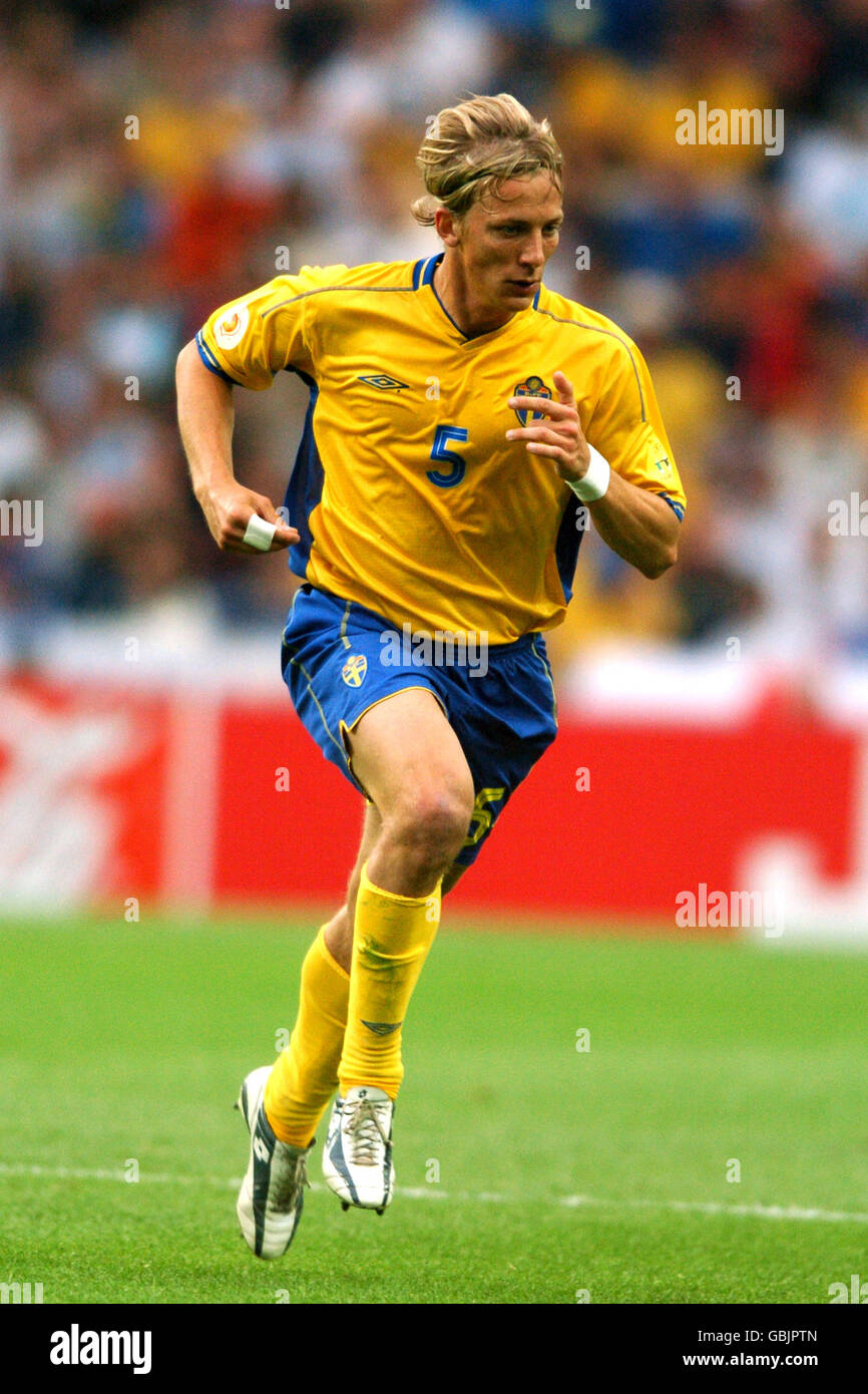 Soccer - UEFA European Championship 2004 - Group C - Italy v Sweden ...