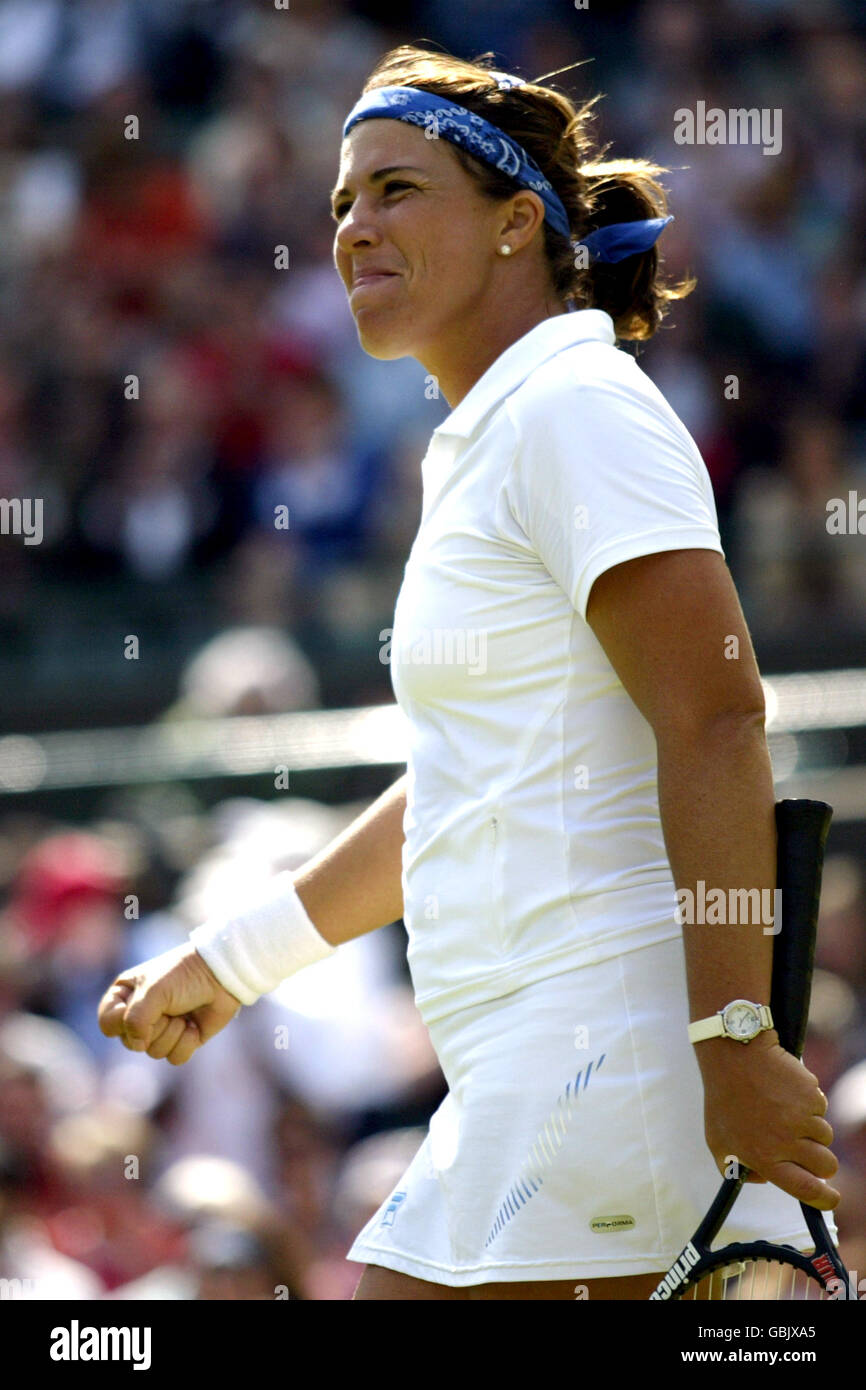 Tennis - Wimbledon 2004 - First Round - Jennifer Capriati v Claudine Schaul. Jennifer Capriati in action Stock Photo