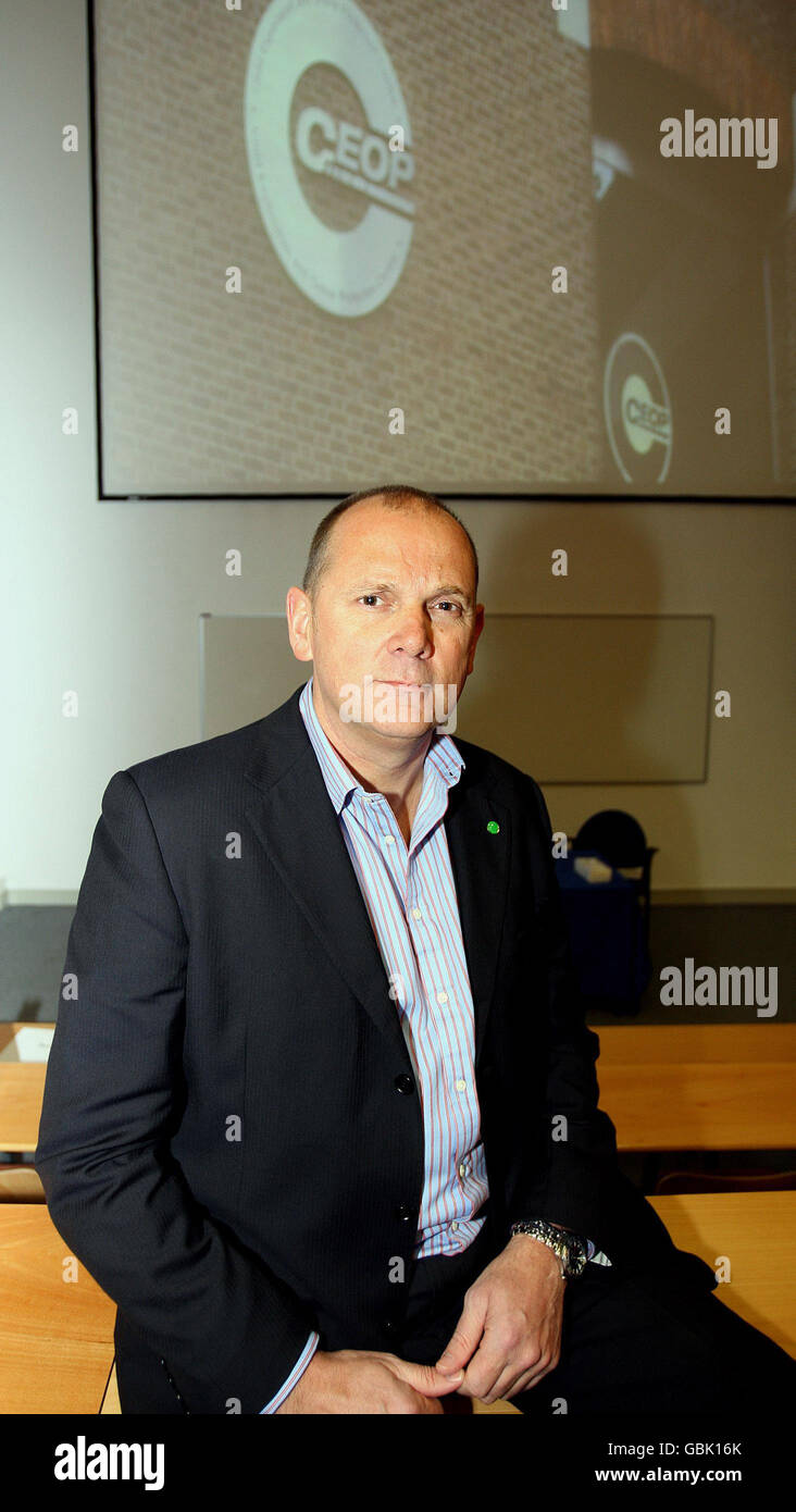 Jim Gamble, Chief Executive of the Child Exploitation and Online Protection Centre (CEOP), speaking at Queen's University's first international children's conference in Belfast. Stock Photo