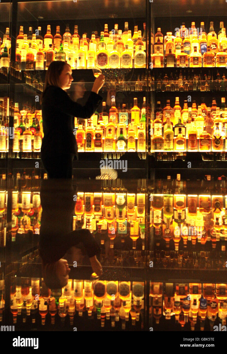 Scotch Whisky Experience tour Stock Photo Alamy